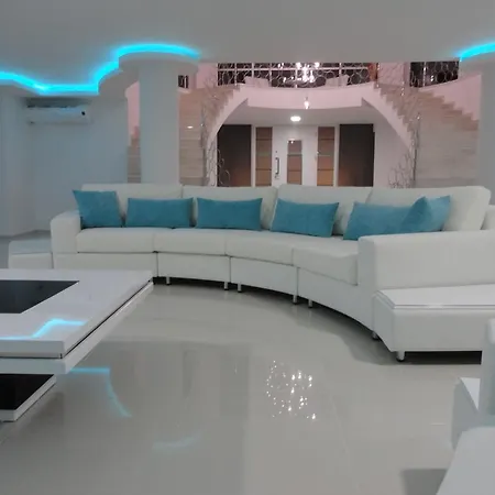 Yalcin Villa Kusadası